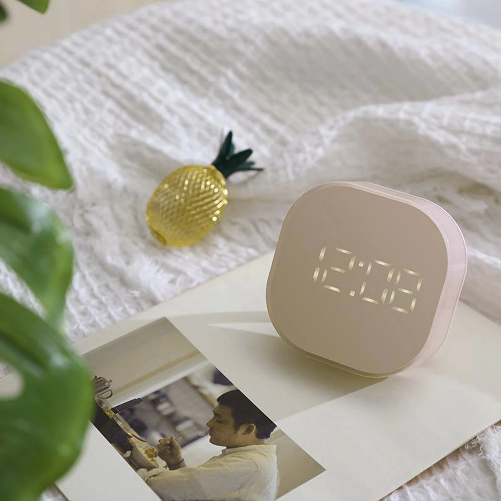 Mini Cube Bedside Digital Alarm Clock Magnetic with Snooze Timer | Дом и сад