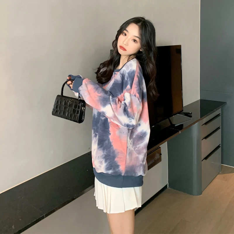 

Make firm offers han edition high street wind tie-dye fleece female in long loose show thin round neck long sleeve blouse