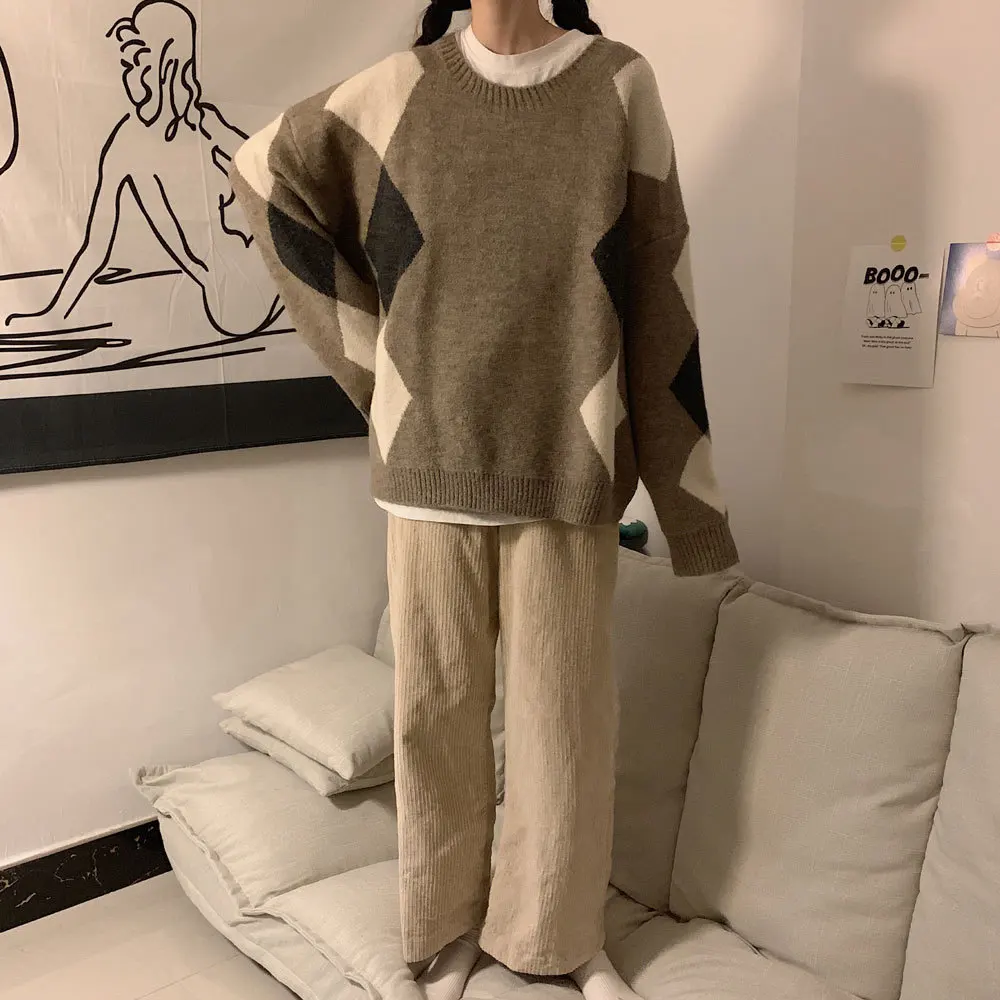 

2020 new Fashion Korean knitted sweater women Crew neck splice Hit color Checkered Mid-length Pullover Thicken warm friends gift