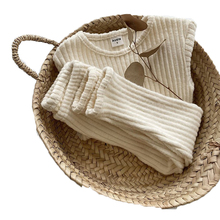 Conjunto de ropa para bebé...