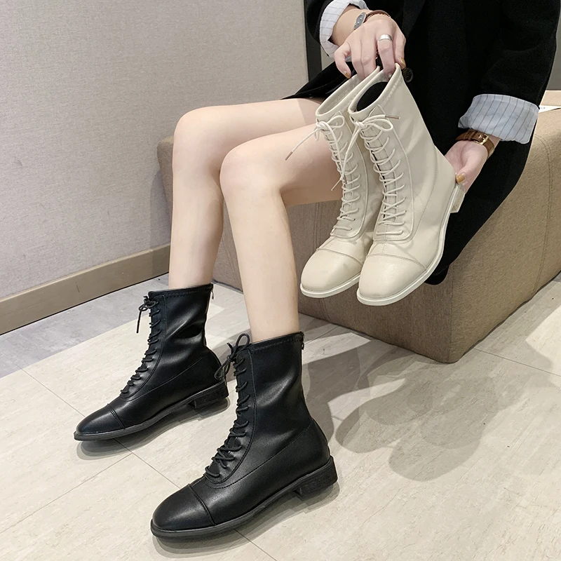 

Однотонные черные кожаные мотоциклетные ботинки, короткие ботильоны для женщин, женская обувь на низком квадратном каблуке, новинка 2019, осе...