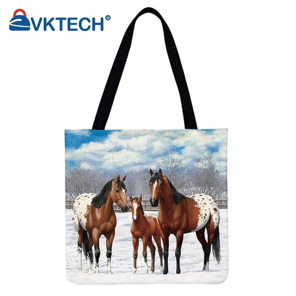 

Женская сумка-шоппер с принтом снежной лошади