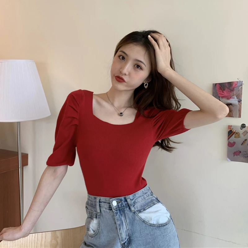 

Bubble sleeve short sleeve T-shirt women's summer 2021 new knitted shirt design small majority square neck short black top