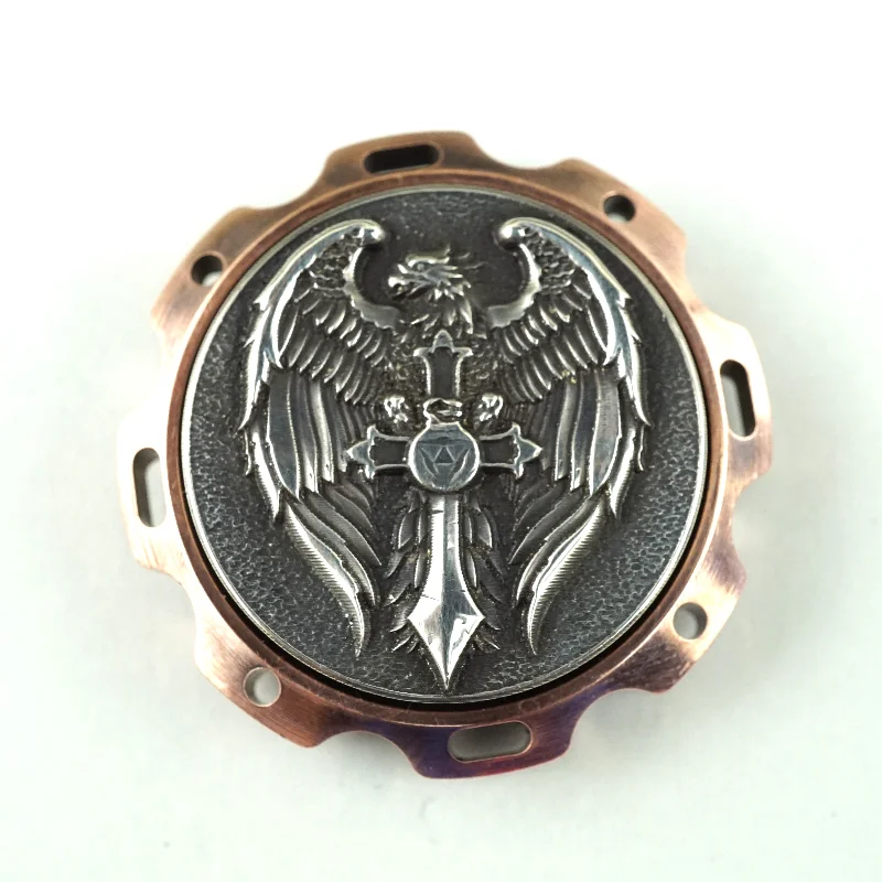 Triangle Battle Falcon Fingertip Gyro Adult Stress Relief Toys Carved Copper Titanium Finger Ring Mini Gyro enlarge