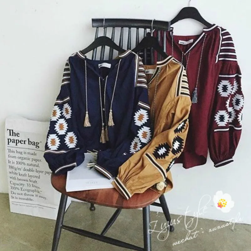 Рубашки в этническом стиле с цветочной вышивкой богемные льняные блузки