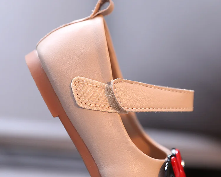 

Autumn Girls Shoes Cartoon Princess Soft Bottom Peas Shoes Baby Shoes Children Shoes Newborn Girl Leather Shoes