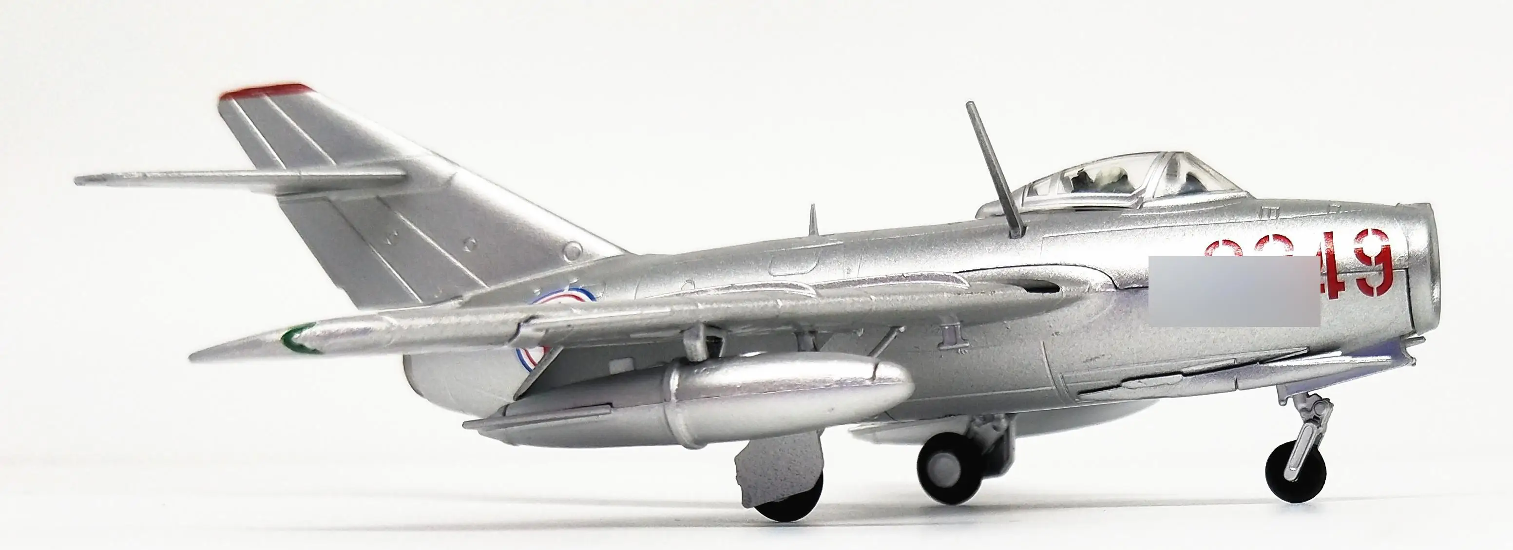 AMER MIG 15 J 5 модель самолета Корейской войны 1/72 литой под давлением| |