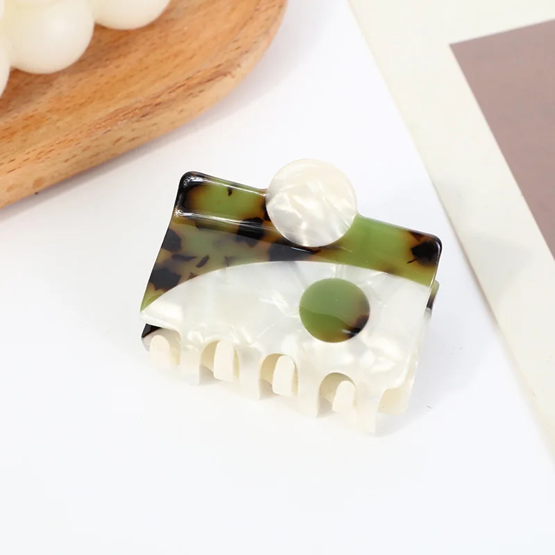 Женский акриловый зажим для волос Инь-Ян размер 5 см фиолетового черного белого