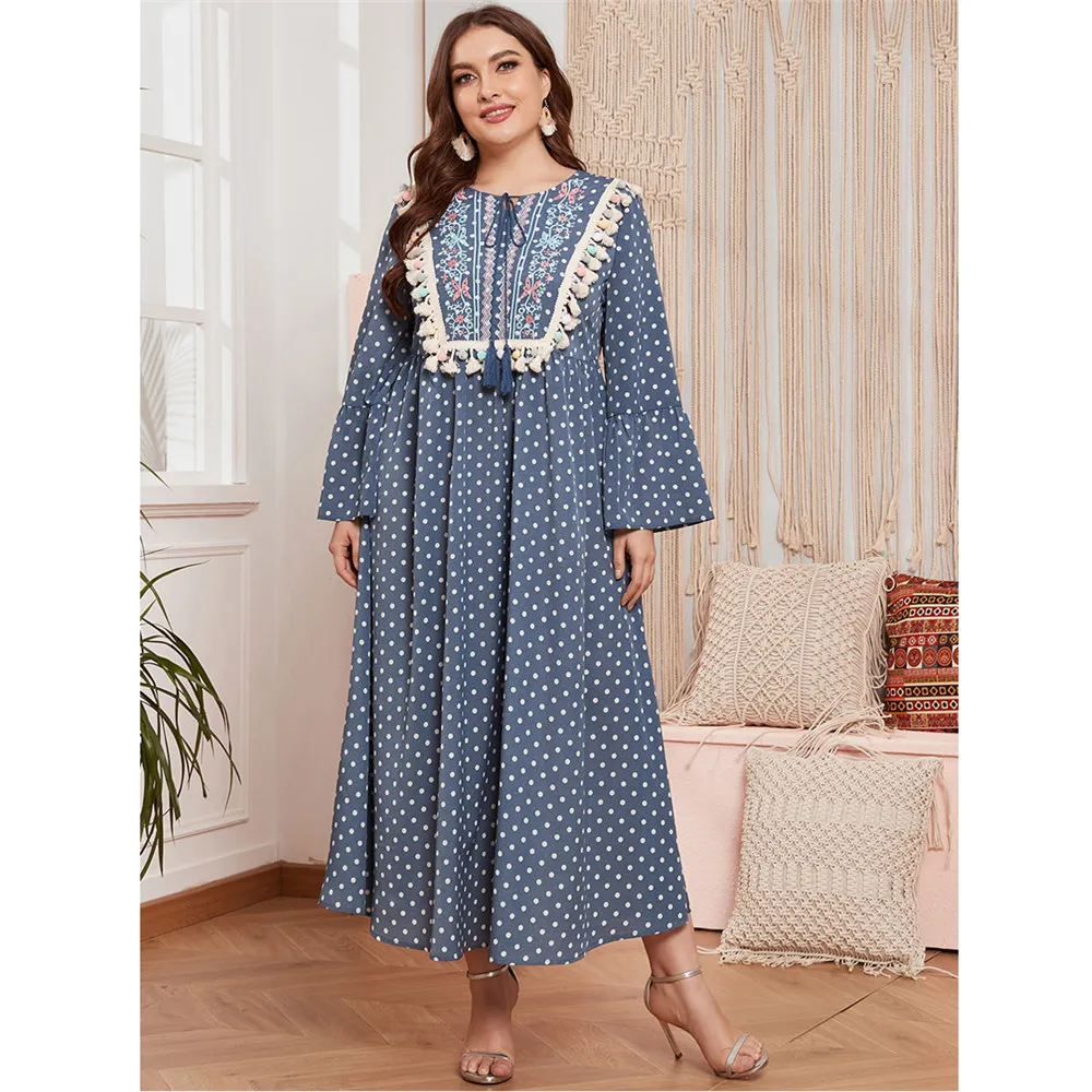 

Длинное женское платье в горошек, с вышивкой, в мусульманском стиле