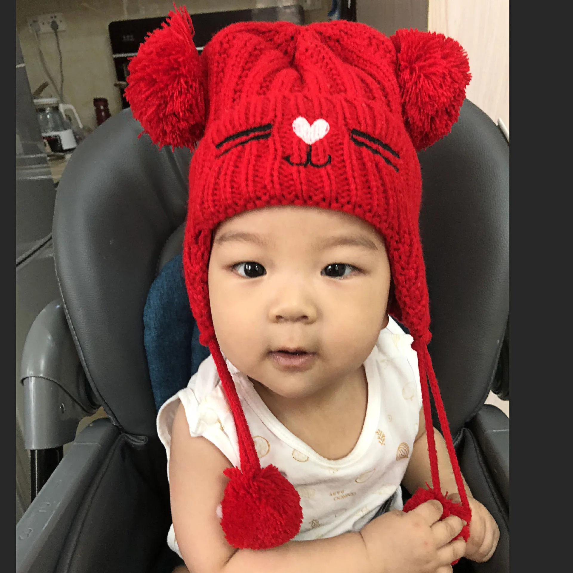 Детская вышивка мультяшного кота Beanie Зимняя Толстая вязаная теплая мягкая шапка с двойным помпоном для мальчиков и девочек, Кепка с ушами, шапочка для малышей