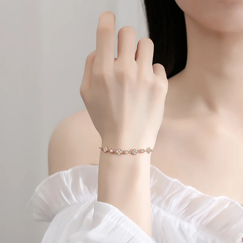 

Lucky Four-leaf Clover Bracelet Female Sterling Silver 925 Light Luxury Temperament Jewelry Fresh Ins Tanabata Gift