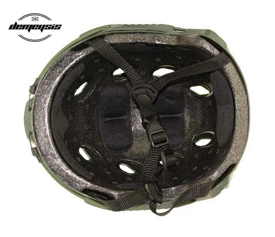 Тактический шлем Мультикам для страйкбола пейнтбола армейский CS игры защита