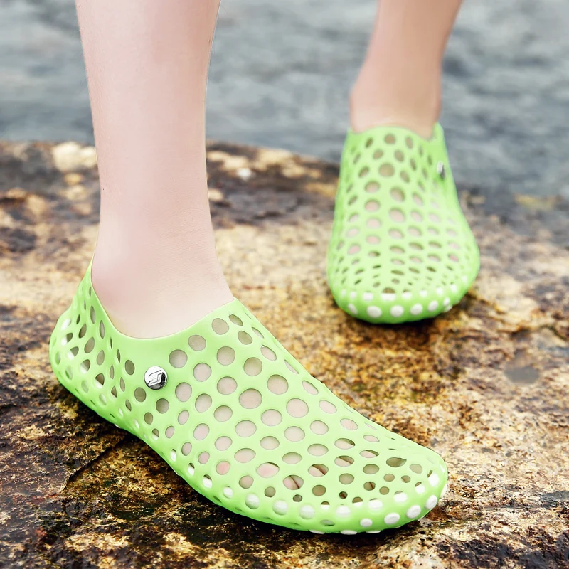 

Сандалии мужские, летние, с дырками, шлепанцы, для мужчин и женщин, для пляжа, на плоской подошве, садовая обувь, пары, Прямая поставка, 2021