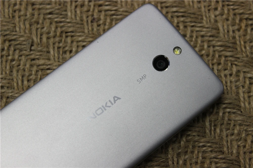 Nokia 515 2,4 дюймов 5MP камера 1200mAh одноядерный одна sim-карта разблокированный отремонтированный мобильный телефон
