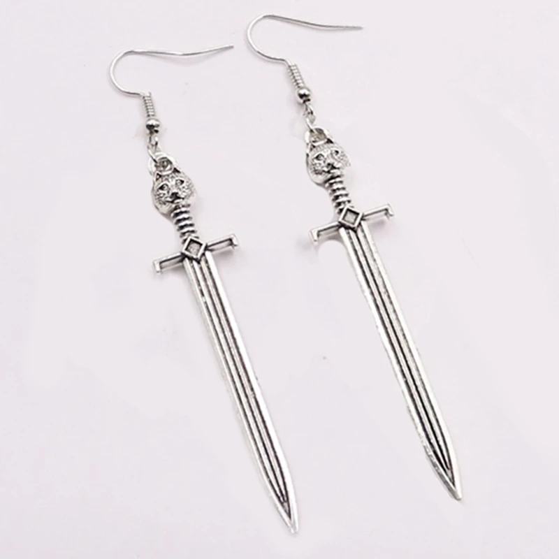 Новые серьги кольца в виде меча воина большие кота женский классический подарок