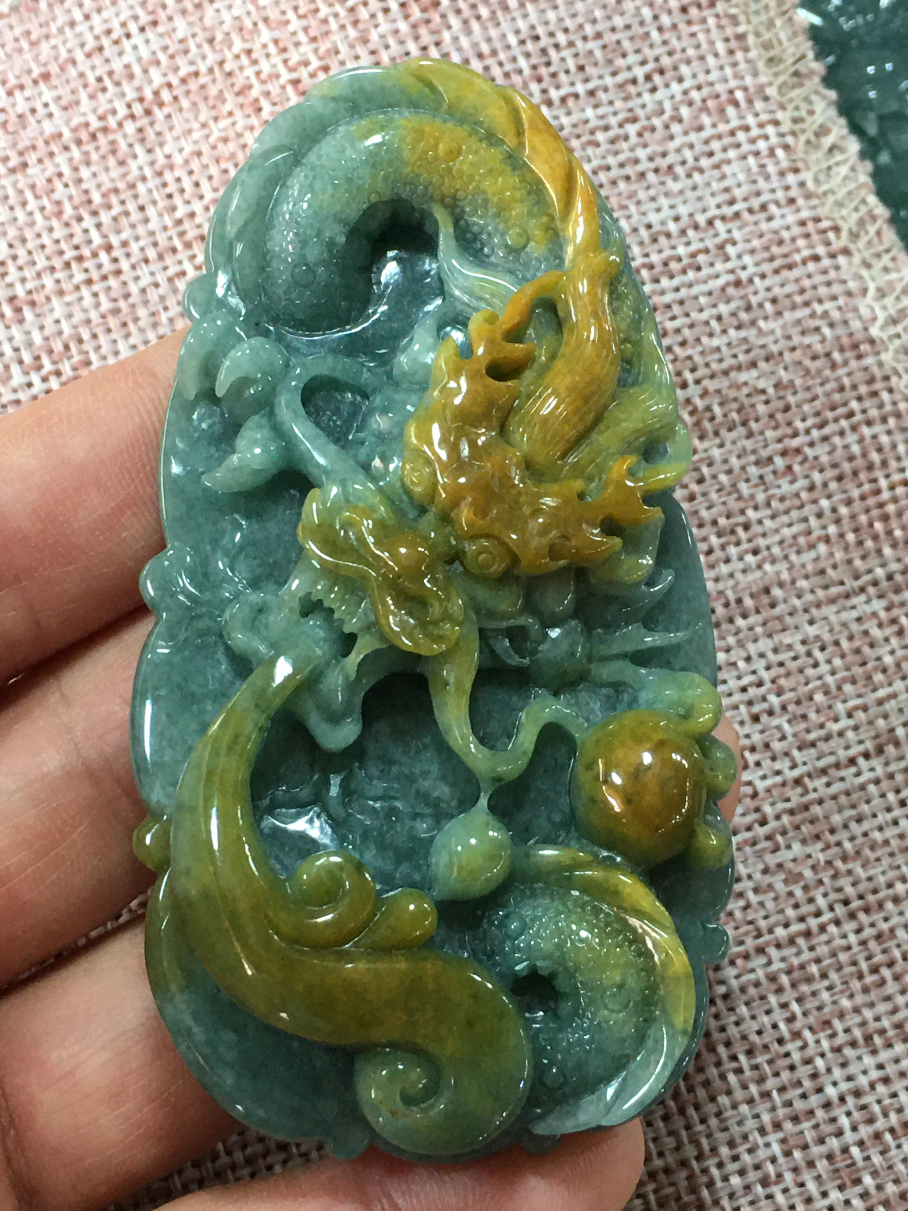 

Натуральный нефритовый нефрит с ручной резьбой Нефритовый дракон жадеит желтый император зеленый нефрит кулон Нефритовое Ожерелье Подвес...