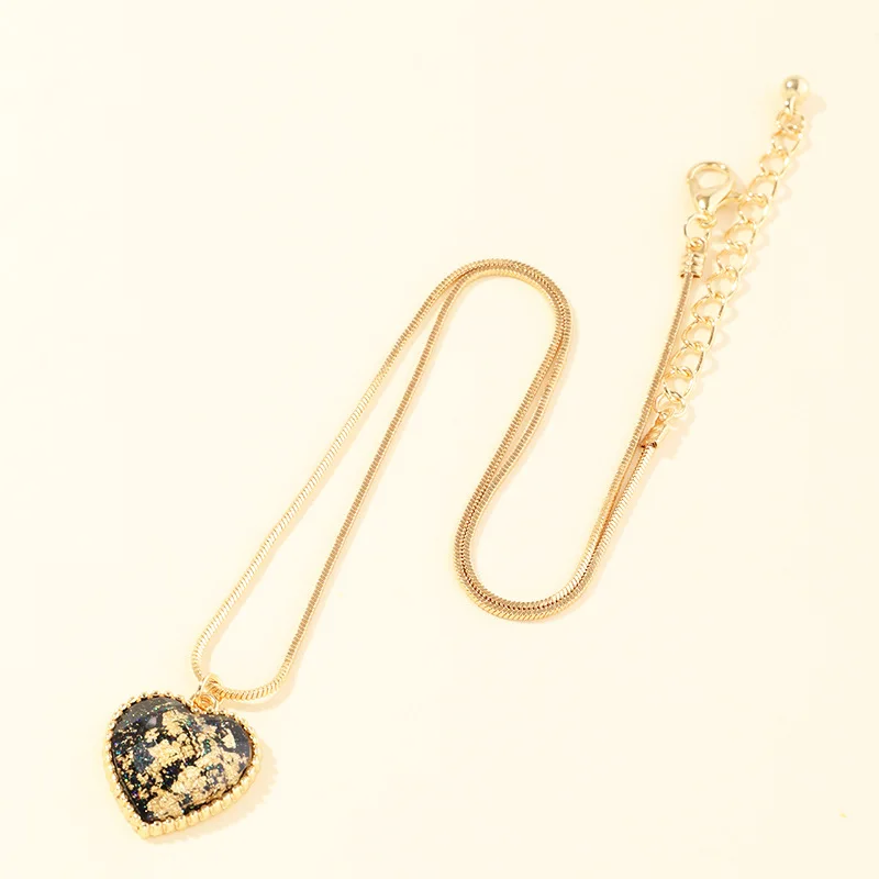 

Lovely Heart Pendant Heart Necklaces For Women Gift Letter Name Choker Necklace Pendants Jewelry Accessories