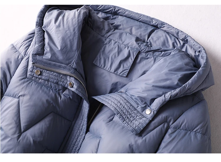 Short Light and Thin Women's 2021 Winter New Fashion Waist Slim 90% White Duck Down Jacket Zipper Geometric
