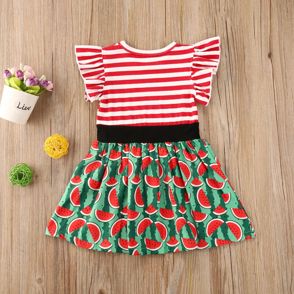 Детское платье модное с цветочным принтом в красную полоску стиле пэчворк