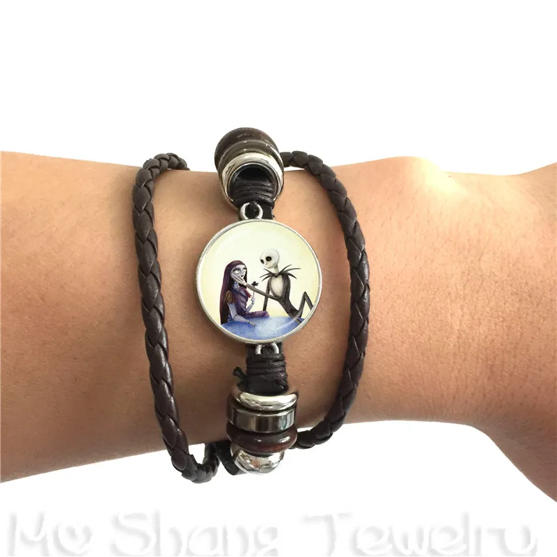 

Newest Trendy Jack Skellington Adjustable Leather Bracelet Black/Brown 2 Color Leather Cords Can Be Selected Glass Dome Bangle