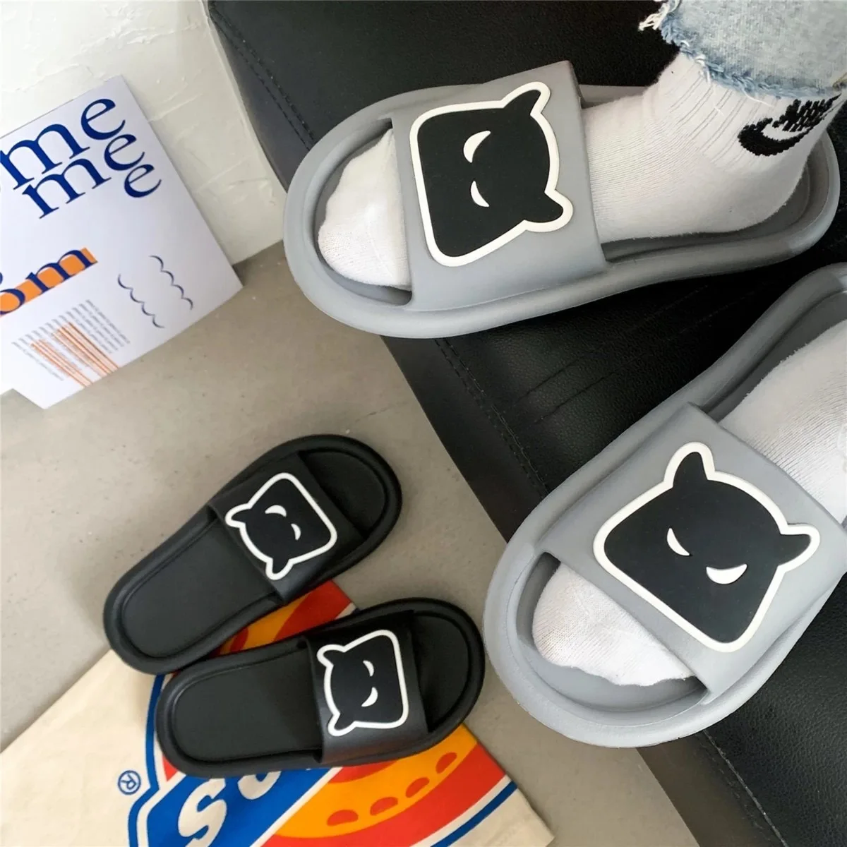 

Шлепанцы унисекс нескользящие для ванной комнаты, сланцы для пар, домашние тапочки, простая мультяшная обувь из ПВХ, домашняя обувь для мужч...
