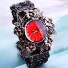Лидер продаж High-End в ретро-стиле с закрытым носком Для мужчин браслет часы-браслет с тиснением Цветочные Кварцевые часы для Для мужчин