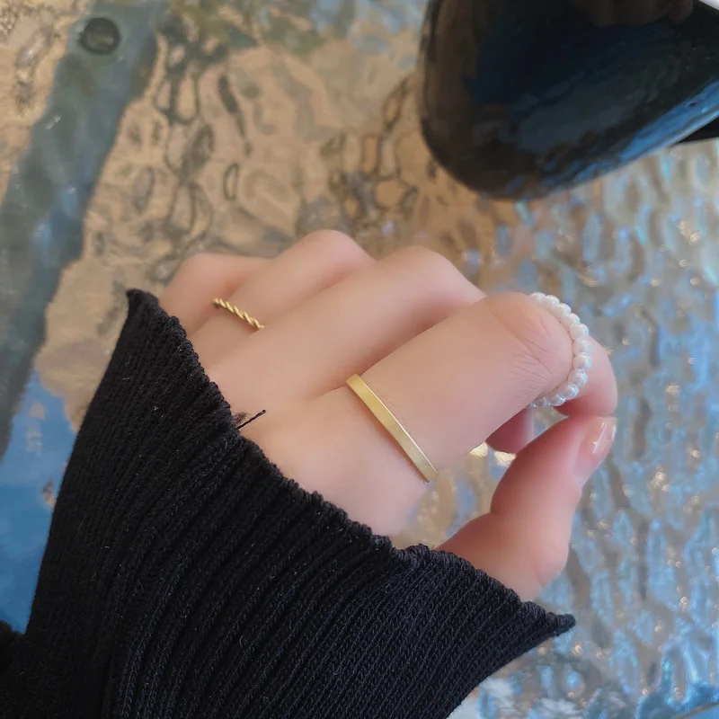 

4pcs/set Original Design Imitation Pearl Rings for Women Gold Color Round Wave Geometric Rings Set Wedding Party Jewelry New