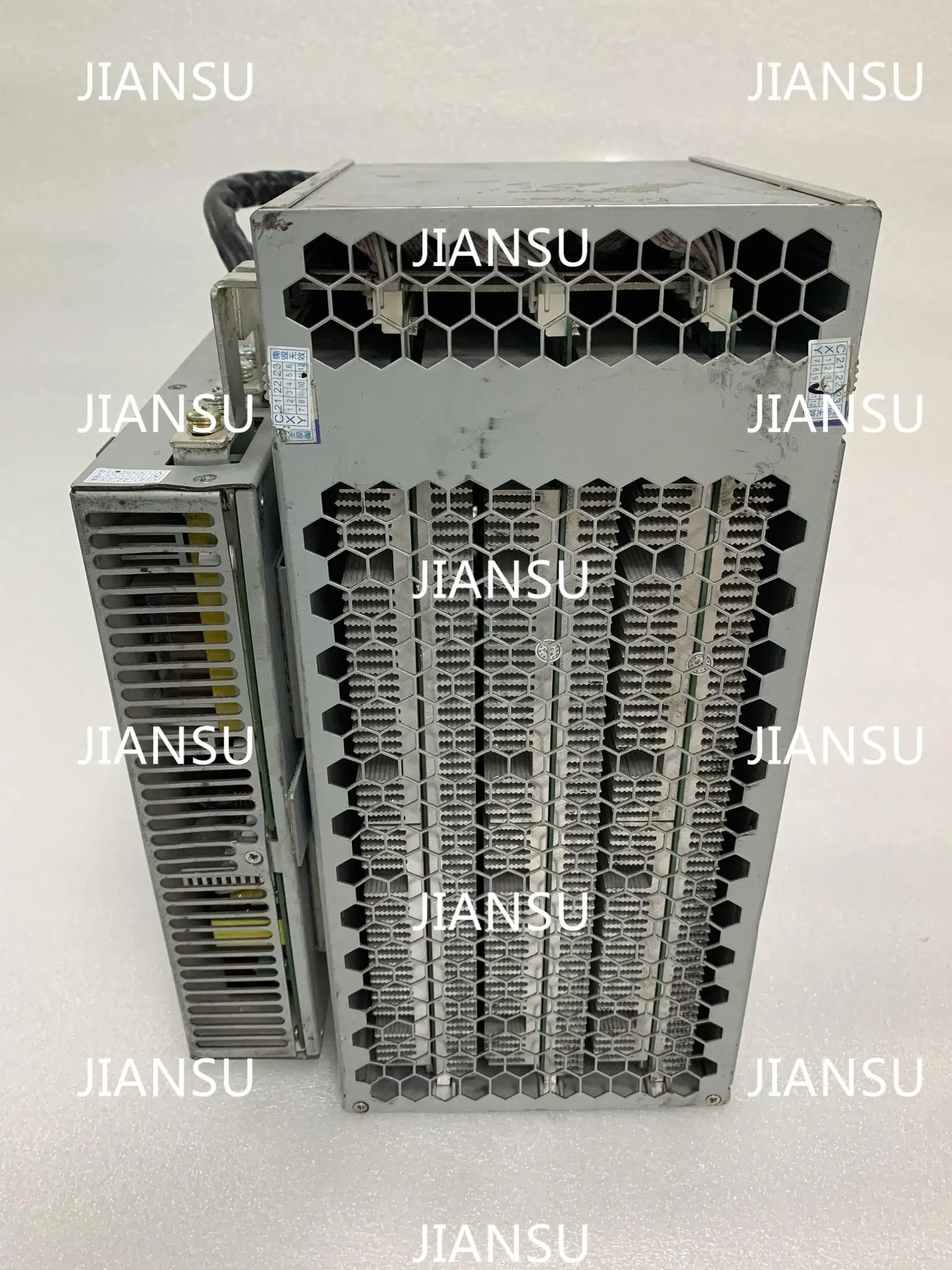Майнер для биткоинов Ebit E12 44T SHA256 Asic miner BTC лучше чем E10.3 E9i antminer S17 S17E T17 S9 Z15 T2T T3 M20S M21S |