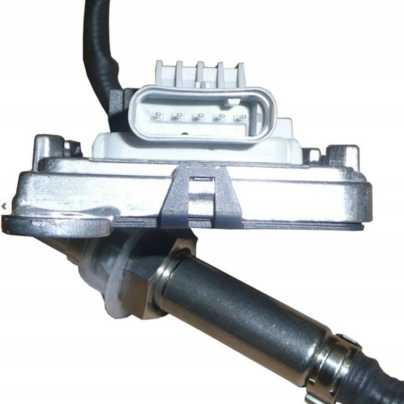 

Nox Sensor for Citroen C4 C3 C4 DS3 DS4 DS5 1.6 2.0 BlueHDi Berlingo Peugeot Partner 9821120980