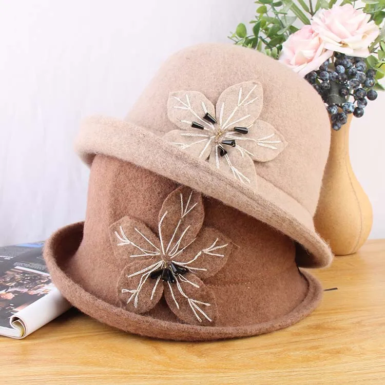 

Basin Of 2022 Wool Blended Knitted Cap hand-made Flowers Edge Female Warm Joker Fisherman Hat Cap Luxury Cashmere Hat