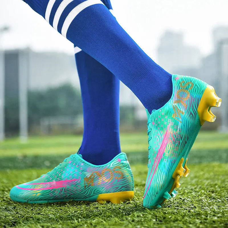 Soccer Shoes Men Couple Colorful Printed Football Sneakers Men Professional Soccer Cleats Men Outdoor Cheap Training Shoes