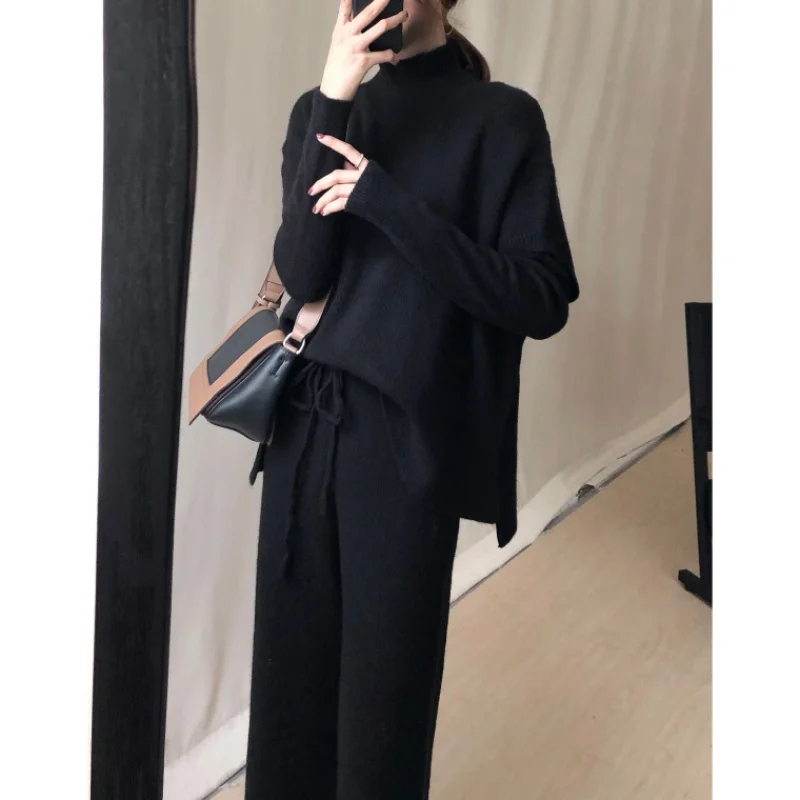 Женский трикотажный комплект из трех предметов свитер + жилет брюки офисный