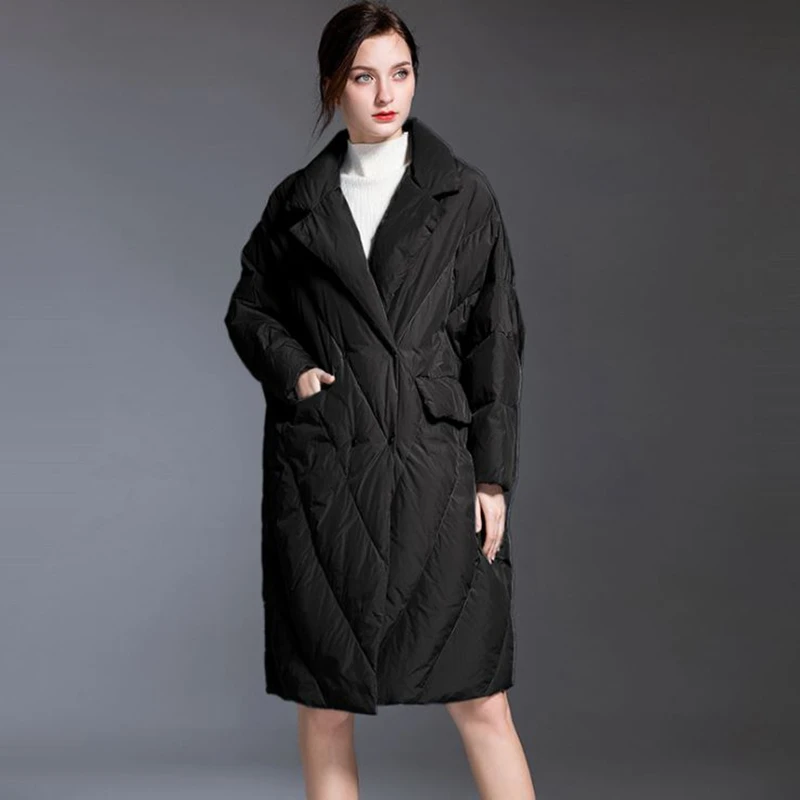 Женский длинный пуховик с лацканами свободный однотонный большого размера типа