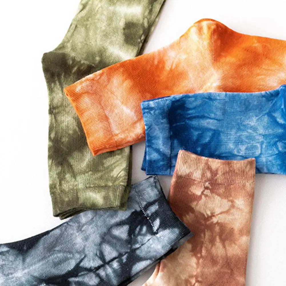 

Fashion Unisex Tie-Dyed Breathable Soft Cotton Middle Tube Skateboard Socks