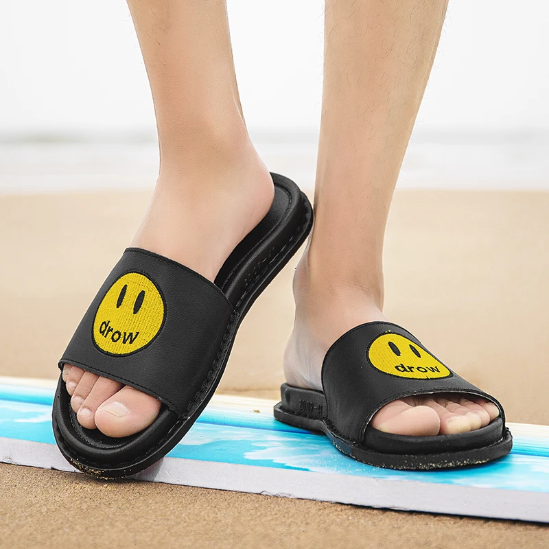 Новые тапочки мужские летние модные трендовые из натуральной кожи с