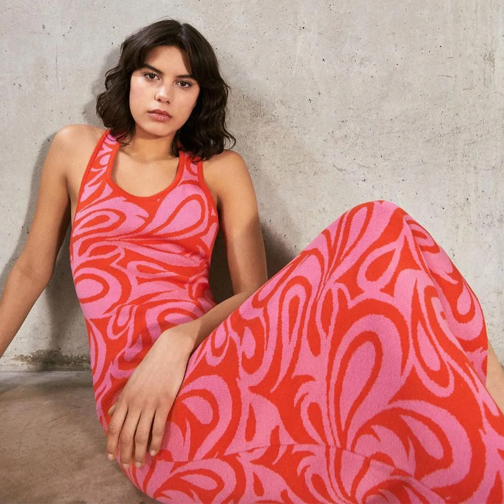 

Для женщин, без рукавов, длинное платье в пол, сексуальная с Дамасским принтом крест-накрест с низким вырезом на спине Разделение подол вяза...