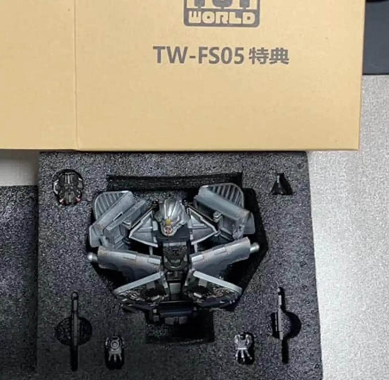 

Toyworld TWFS05 TW-FS05 Special Code G1 Transformation MP Collectible Action Figure Robot Deformed Toy in stock