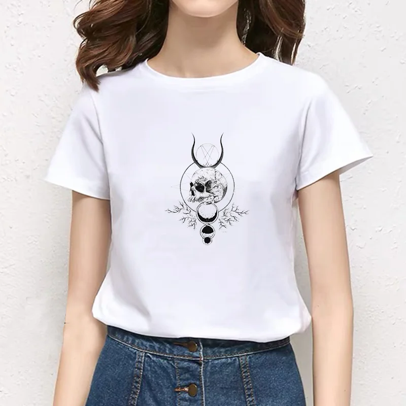 

New Hand drawn skull T Shirt Women Kawaii Top Cartoon Graphic Tees Funny Harajuku T-shirt Unisex Fashion Tshirt Female