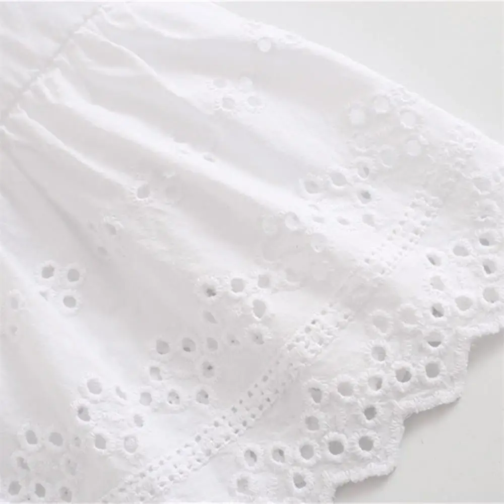 

2020 Women's French Sweet and Fresh Ins Hollow Flower Embroidery Puff Sleeve Top College Style Small Shirt