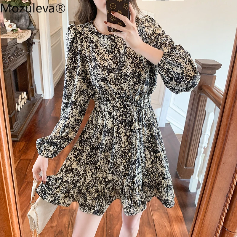 Платье-трапеция женское с круглым вырезом поясом и длинным рукавом высокой