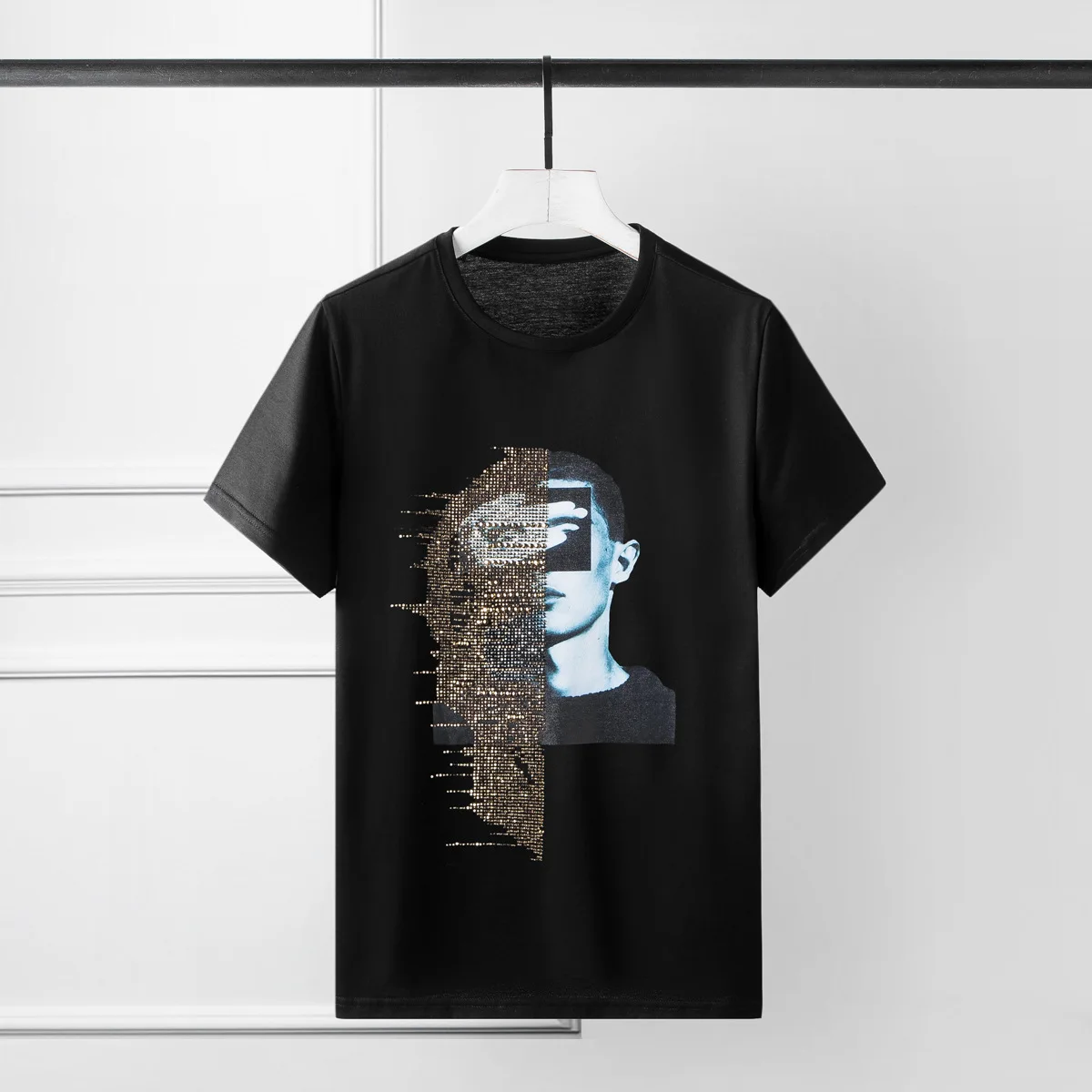 

100% Cotton Black Mens T-shirts Luxury Diamonds Design Short Sleeve Round Collar Men T-shirts Plus Size 4xl T-shirt Man