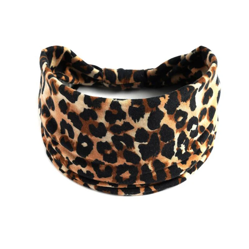 Рисунок 3 - Женская обувь леопардовой повязкой