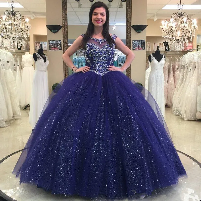 

Блестящее бальное платье из тюля с пайетками, платья для Quinceanera 2020, милое бальное платье для выпускного вечера с глубоким вырезом и бисером н...