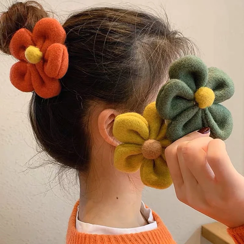 

Ins Flower Woolen Cute Temperament Hair Rope Explosive Hair Accessories Nine Cm Diameter Balls And Rubber Band Hair Accessories