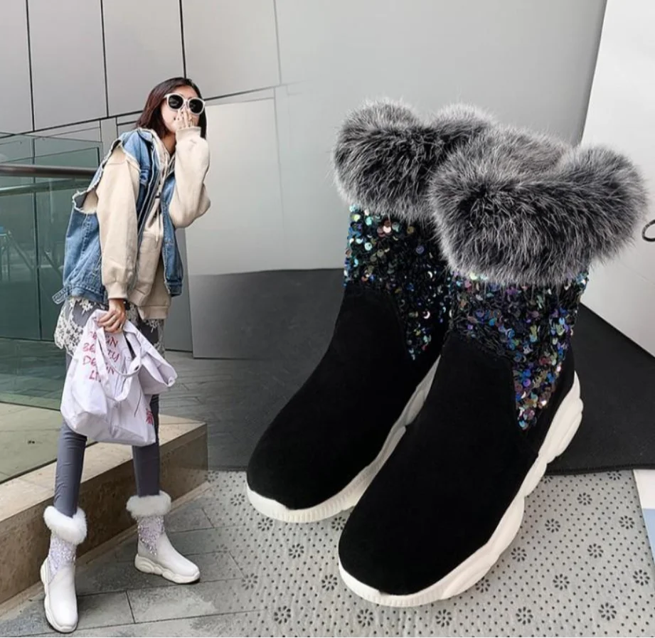 Осенне-зимние короткие сапоги на толстой плоской подошве из кроличьего меха с