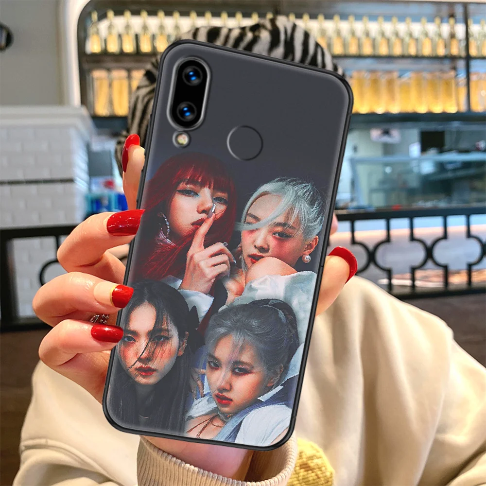 

Blackpinks Lisa Kpop Phone case For Huawei Honor 6 7 8 9 10 10i 20 A C X Lite Pro Play black pretty prime painting bumper
