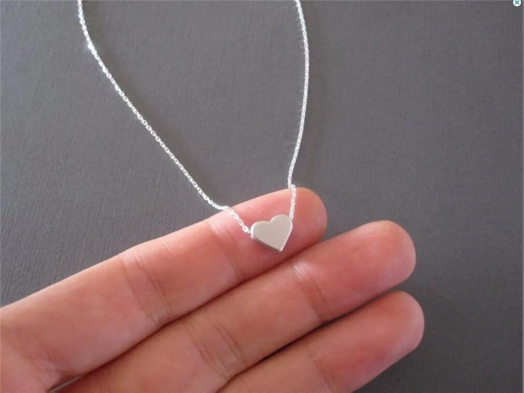 

Fashion Clavicle Chain Necklace Gold Silver Plated Small Heart Necklaces Jewelry For Women Collars Collarbone Pendant Necklace