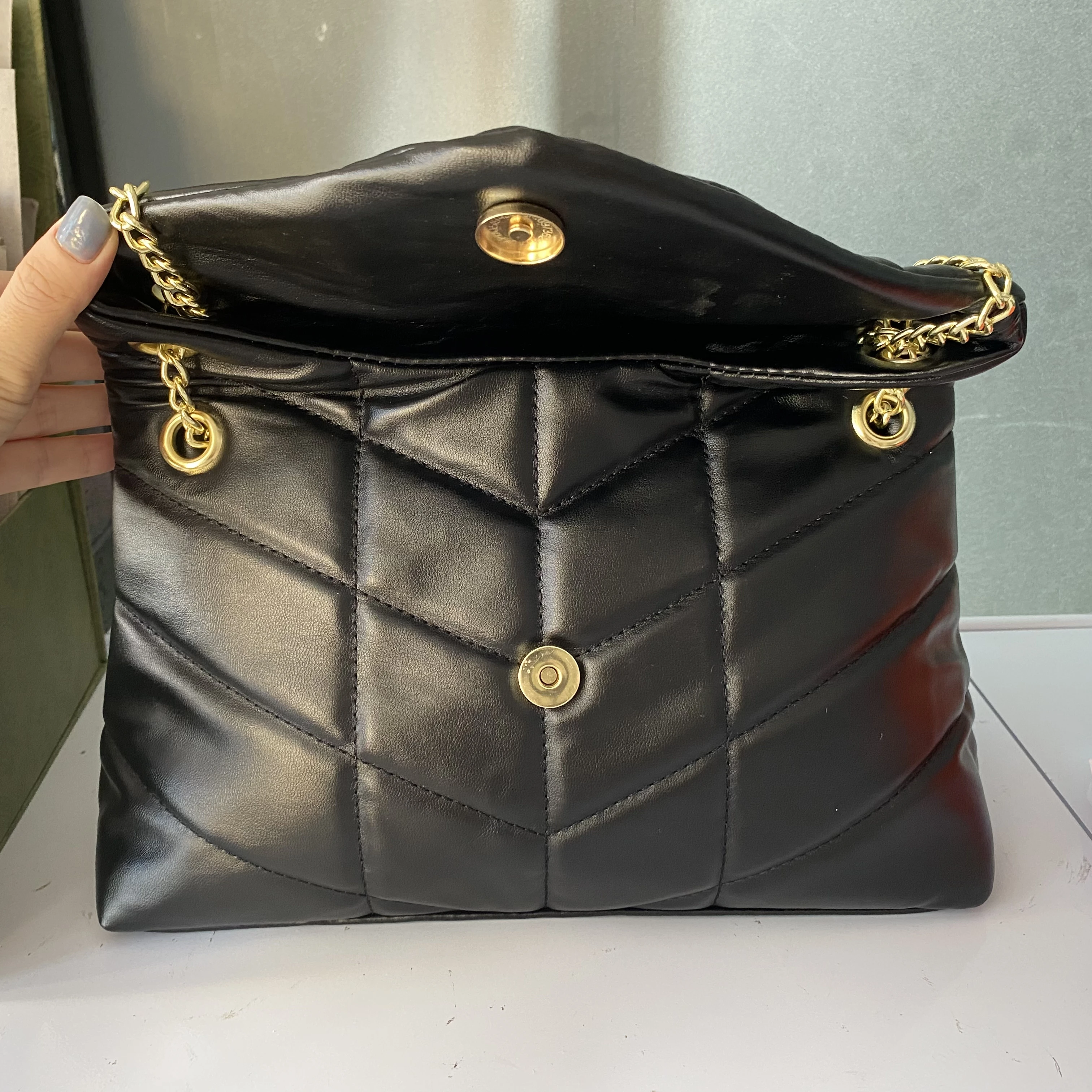

Women's Handbags