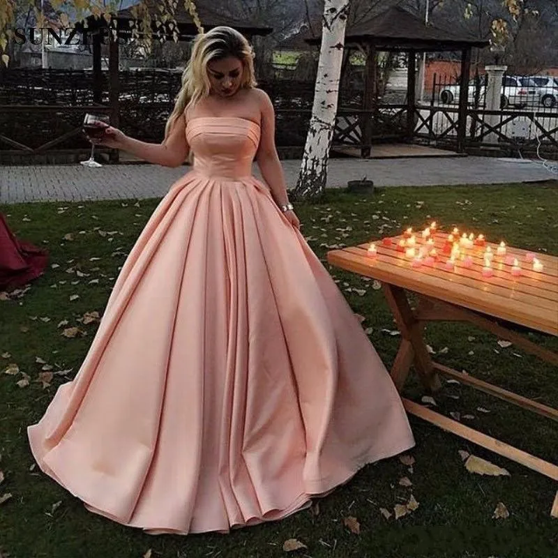

A Line Baby Pink Evening Dresses Strapless Satin Floor Length Prom Dress 2020 Abendkleider Long Formal Dress Evening Wear