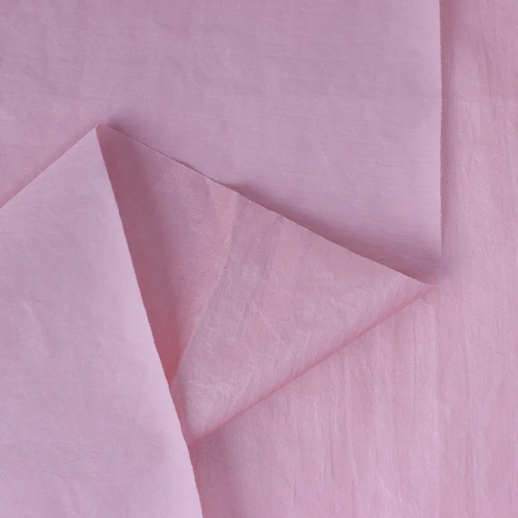 Матовая позолоченная нейлоновая тафта 20D водонепроницаемая для модной пуховой